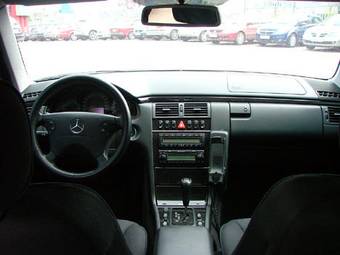 2000 Mercedes-Benz E-Class Wallpapers