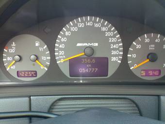 2000 Mercedes-Benz E-Class Pics