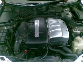2000 Mercedes-Benz E-Class Photos