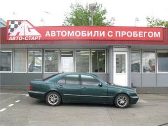 2000 Mercedes-Benz E-Class Pictures