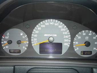 2000 Mercedes-Benz E-Class Pics