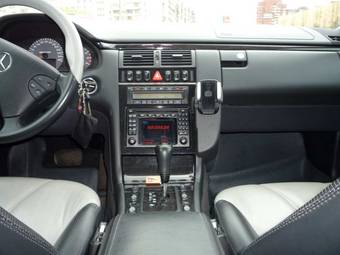 2000 Mercedes-Benz E-Class Pictures