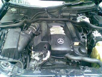 2000 Mercedes-Benz E-Class Pictures