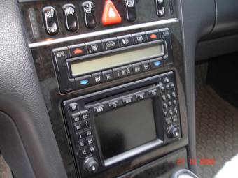 2000 Mercedes-Benz E-Class Pictures