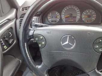 2001 Mercedes-Benz E-Class Pictures