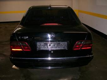 2001 Mercedes-Benz E-Class Photos