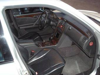 2001 Mercedes-Benz E-Class Pics