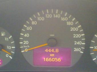2001 Mercedes-Benz E-Class Pictures