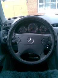 2001 Mercedes-Benz E-Class Photos