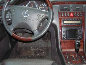 2001 Mercedes-Benz E-Class Pictures