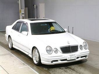 2001 Mercedes-Benz E-Class Photos