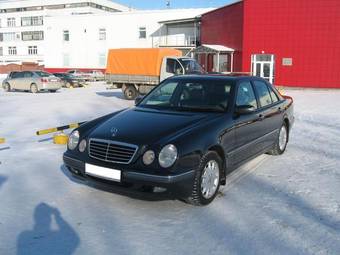 2001 Mercedes-Benz E-Class Wallpapers