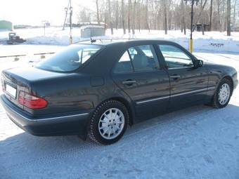 2001 Mercedes-Benz E-Class Pics
