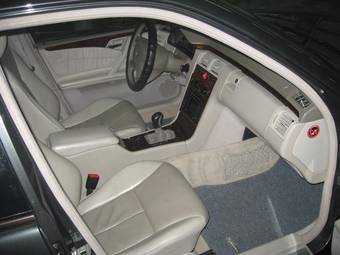 2001 Mercedes-Benz E-Class Photos