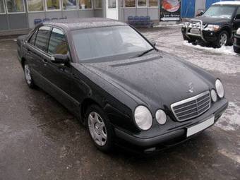 2001 Mercedes-Benz E-Class Pictures