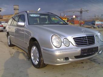 2001 Mercedes-Benz E-Class Pictures