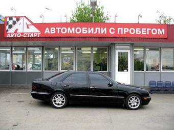 2001 Mercedes-Benz E-Class Pictures