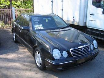 2001 Mercedes-Benz E-Class Photos