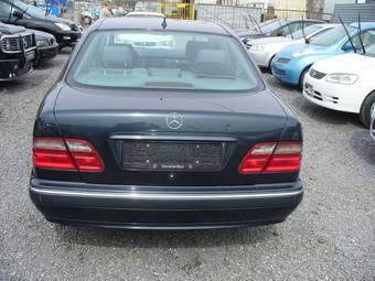 2001 Mercedes-Benz E-Class Images