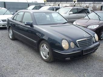 2001 Mercedes-Benz E-Class Pictures