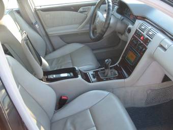 2001 Mercedes-Benz E-Class Pics