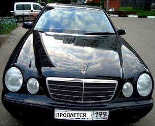2001 Mercedes-Benz E-Class Photos