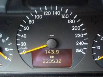 2001 Mercedes-Benz E-Class Pictures