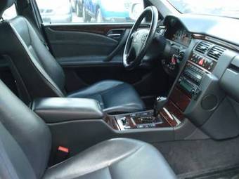 2001 Mercedes-Benz E-Class Photos