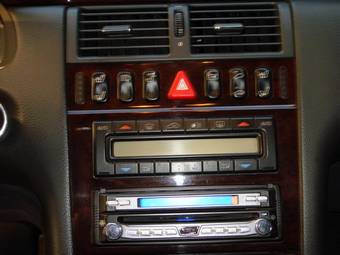 2001 Mercedes-Benz E-Class Pictures