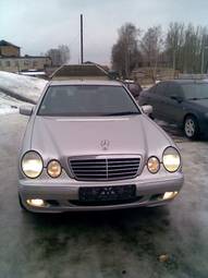 2001 Mercedes-Benz E-Class Photos
