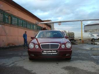 2001 Mercedes-Benz E-Class Photos