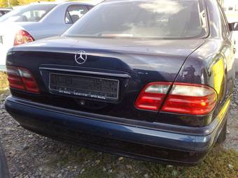 2001 Mercedes-Benz E-Class Pictures