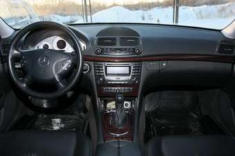 2002 Mercedes-Benz E-Class Photos