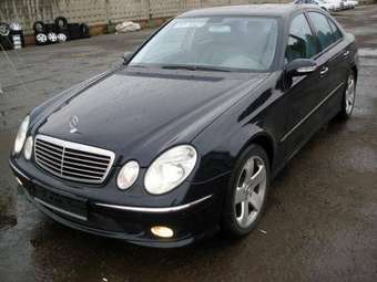 2002 Mercedes-Benz E-Class Photos