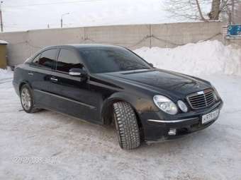 2002 Mercedes-Benz E-Class Photos