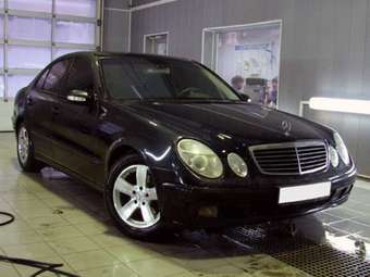 2002 Mercedes-Benz E-Class Images