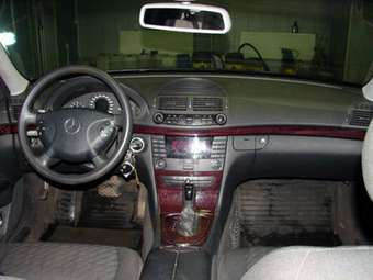 2002 Mercedes-Benz E-Class Photos
