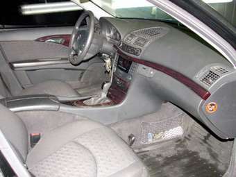 2002 Mercedes-Benz E-Class Photos