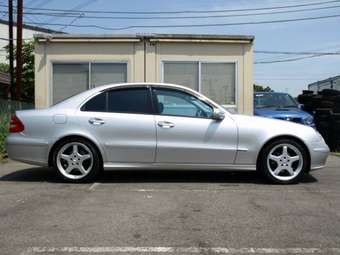 2002 Mercedes-Benz E-Class Pictures