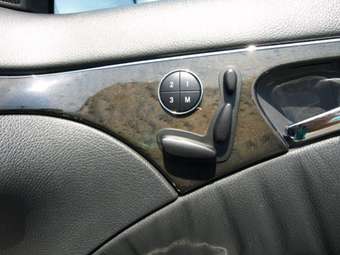 2002 Mercedes-Benz E-Class Photos