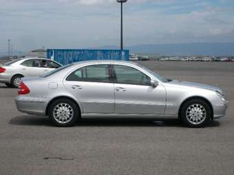 2002 Mercedes-Benz E-Class Pictures