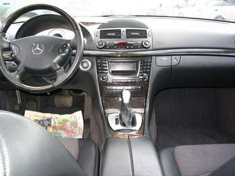 2002 Mercedes-Benz E-Class Images
