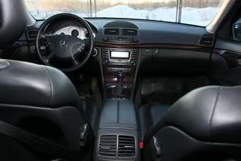 2002 Mercedes-Benz E-Class Photos