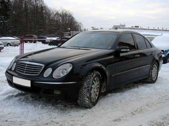 2002 Mercedes-Benz E-Class Photos