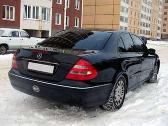 2002 Mercedes-Benz E-Class Pictures