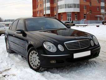 2002 Mercedes-Benz E-Class Pics