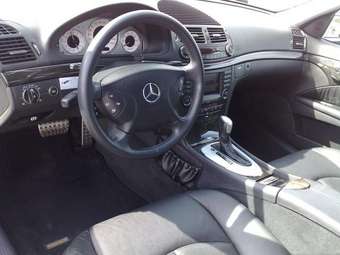 2002 Mercedes-Benz E-Class Photos