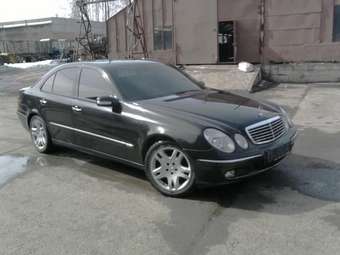 2002 Mercedes-Benz E-Class Photos