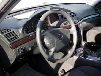 2002 Mercedes-Benz E-Class Images