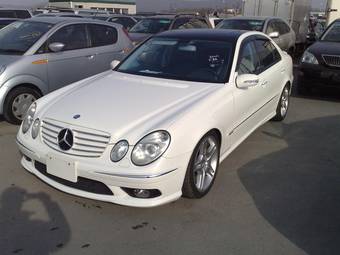 2002 Mercedes-Benz E-Class Photos
